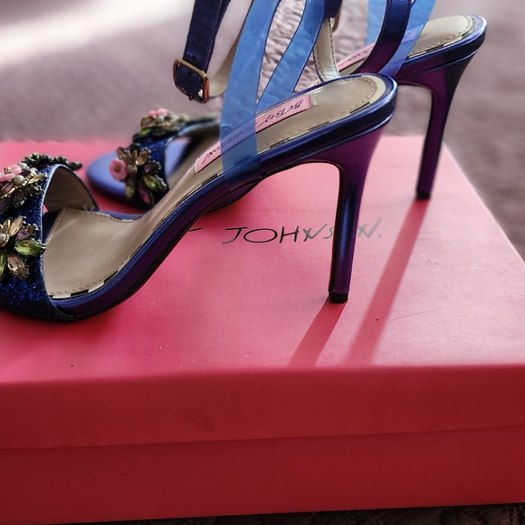 Betsey Johnson Blue Sequin Floral Heels - Picture 2 of 4